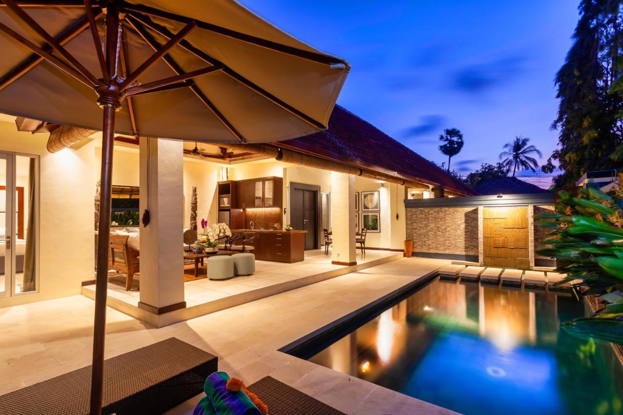 Asrina Villa'S Seminyak Екстериор снимка