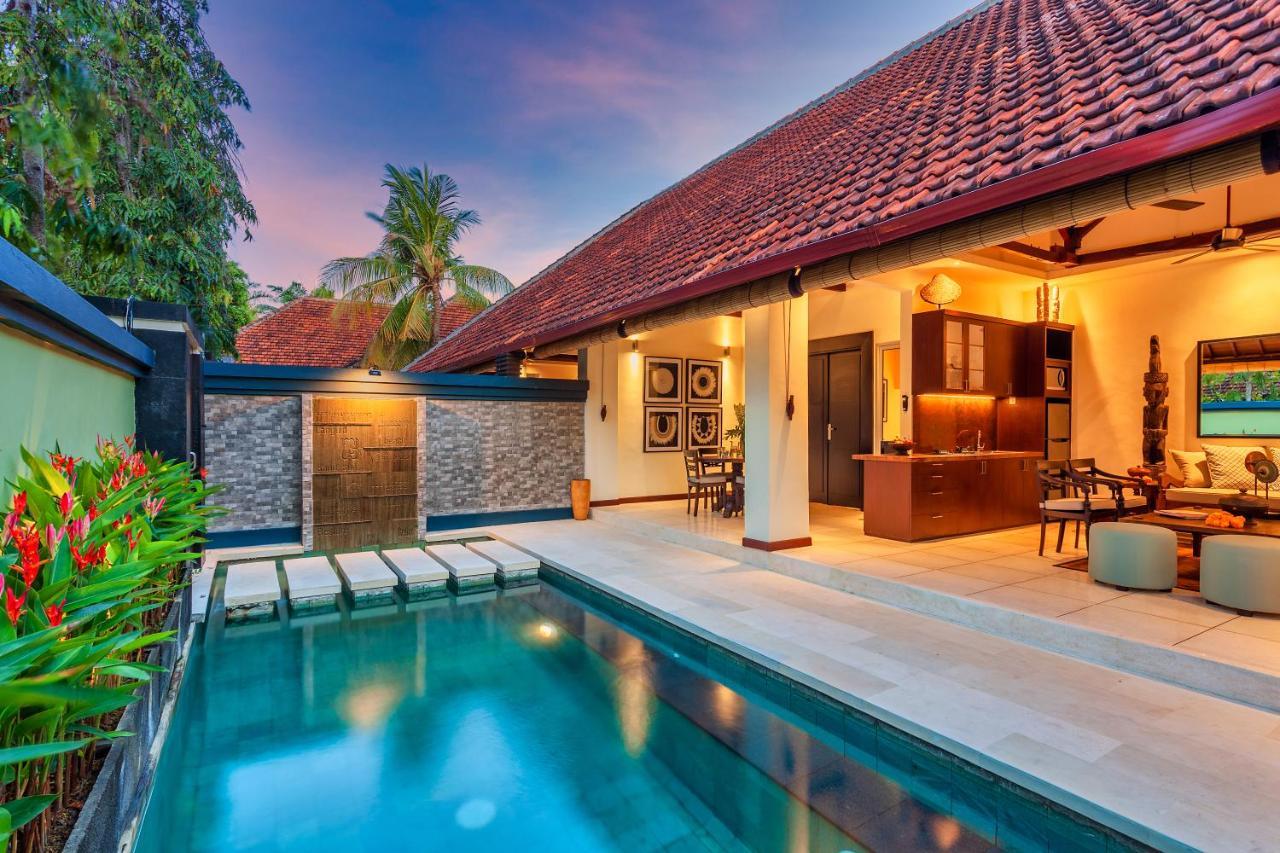 Asrina Villa'S Seminyak Екстериор снимка