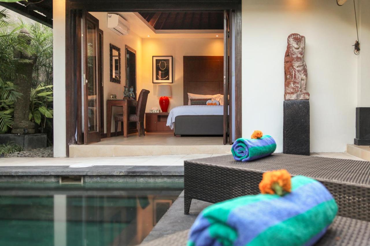 Asrina Villa'S Seminyak Екстериор снимка