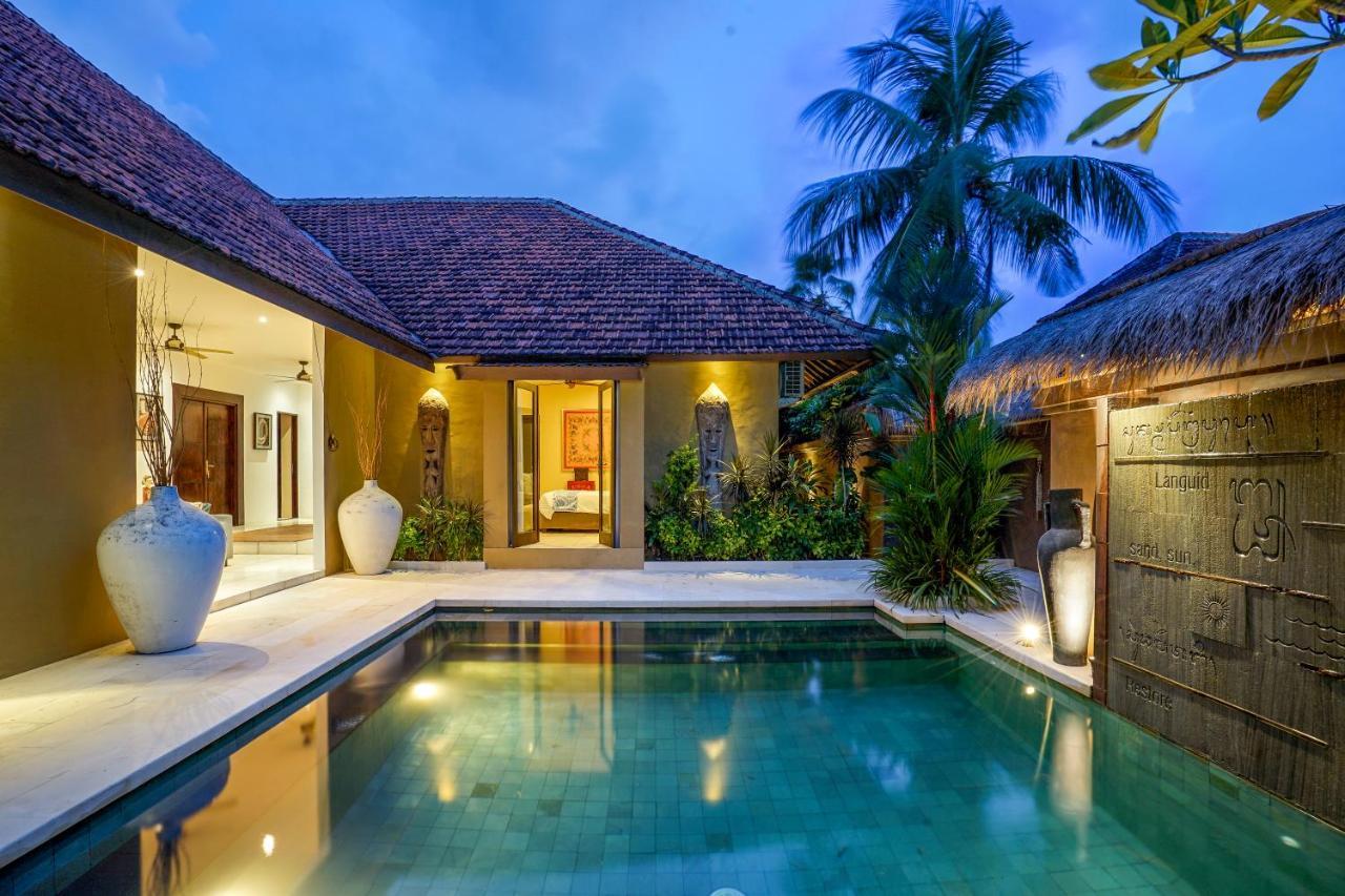Asrina Villa'S Seminyak Екстериор снимка